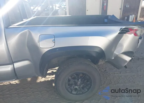 2021 Toyota Tacoma Sr z USA, uszkodzony, nr VIN 3TYSX5ENXMT005431